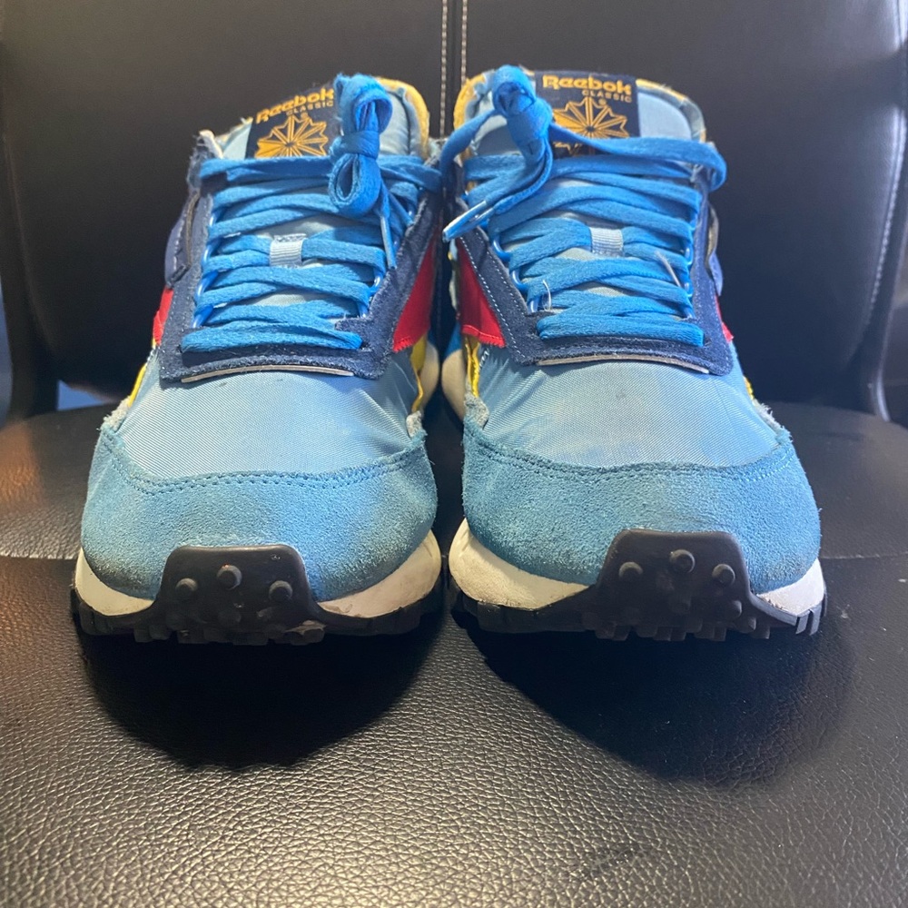 Reebok Classic Leather Legacy Sneakers Blue Red and Yellow Accents Size 11.5 - Picture 4 of 12